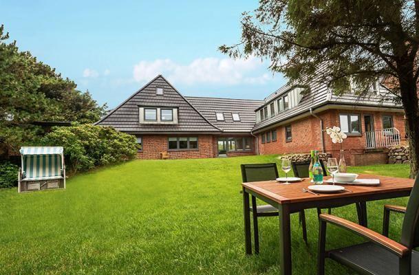 Strandlaeufer-Landhaus-Tadsen Westerland Exterior photo